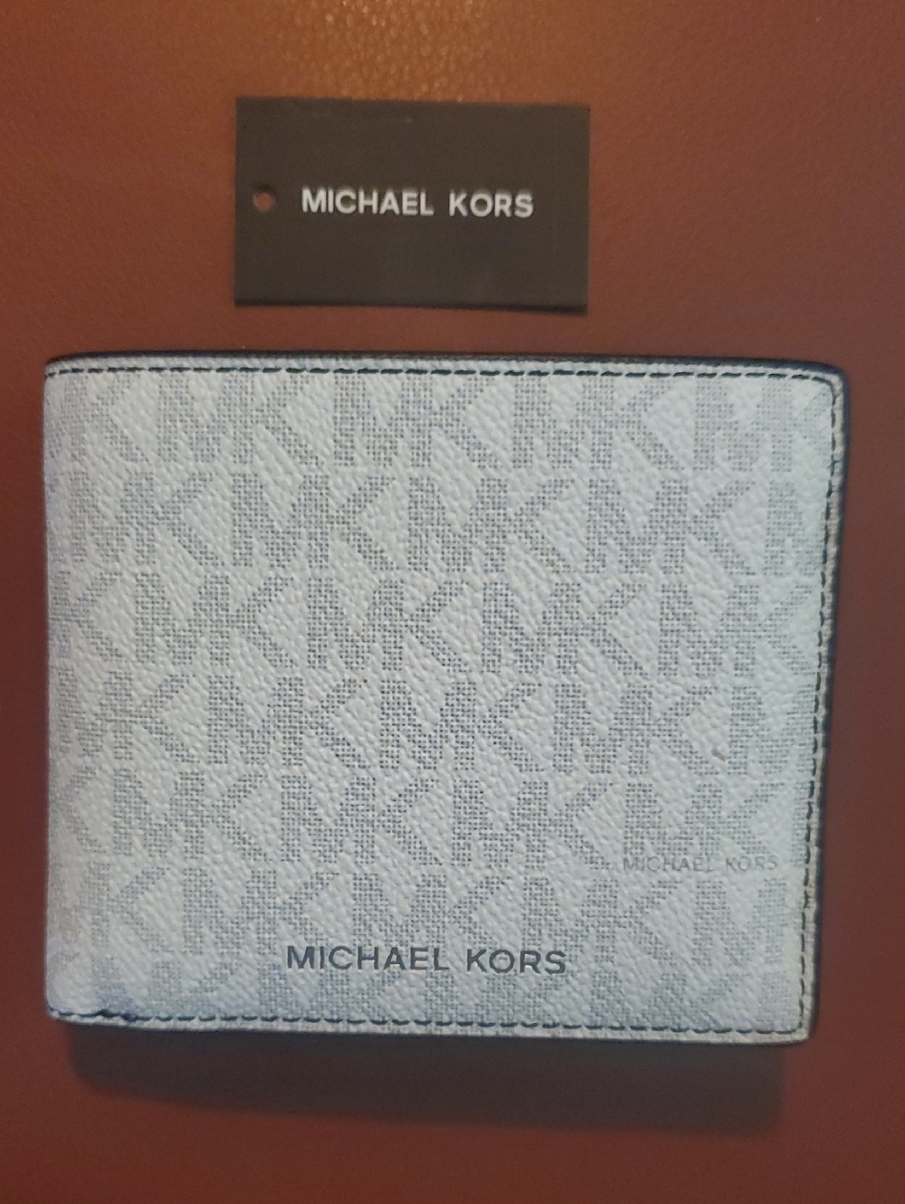 Micheal Kors Cooper Billfold Wallet With Coin Pouch